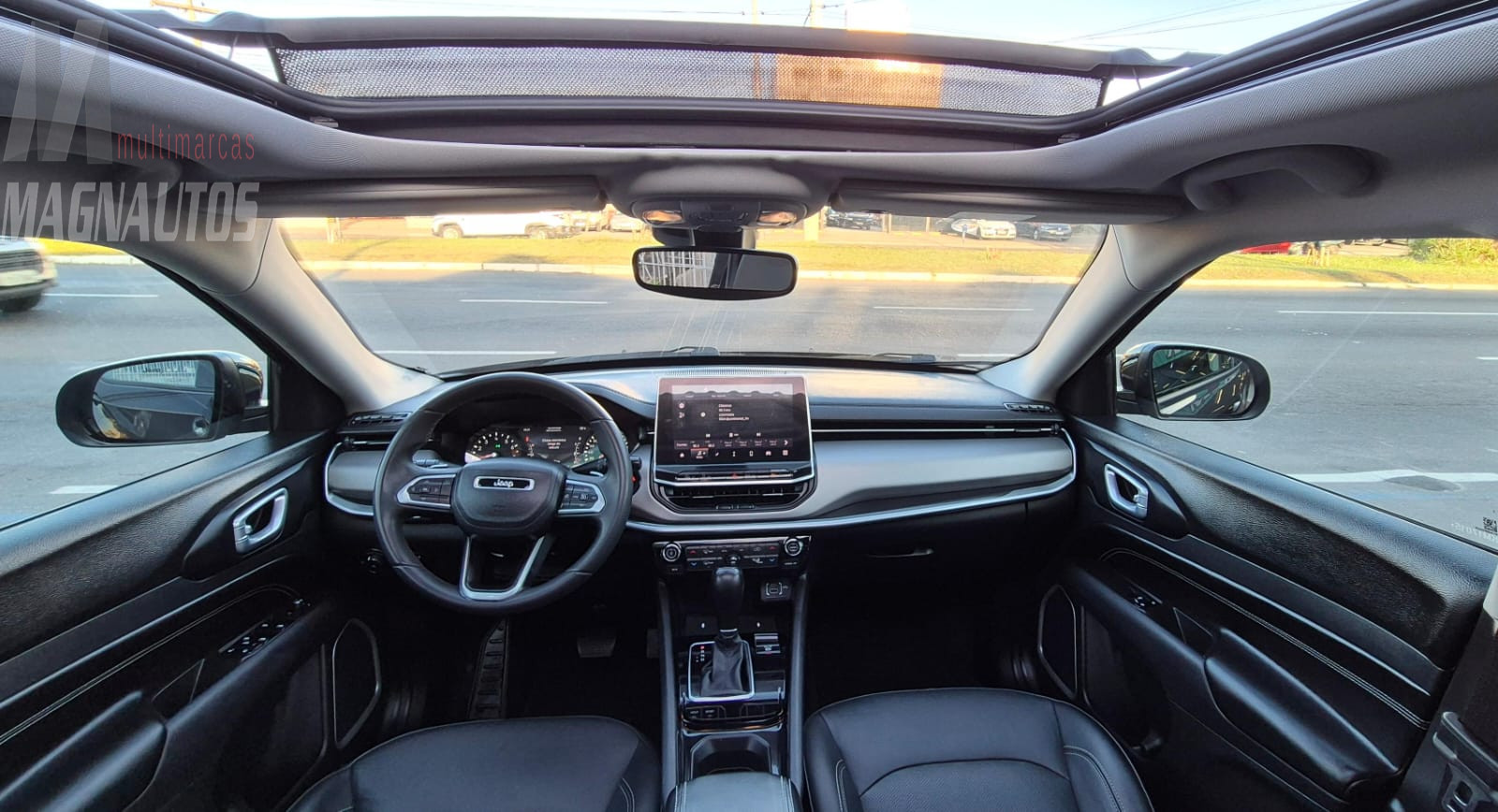 Compass Longitude 1.3 Turbo, Teto Panoramico.