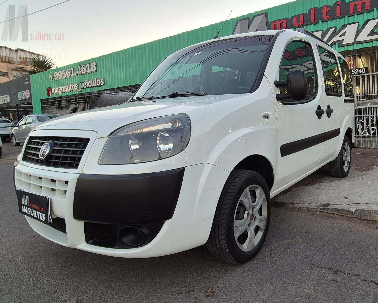 Doblo Essence 1.8, 7 Lugares.