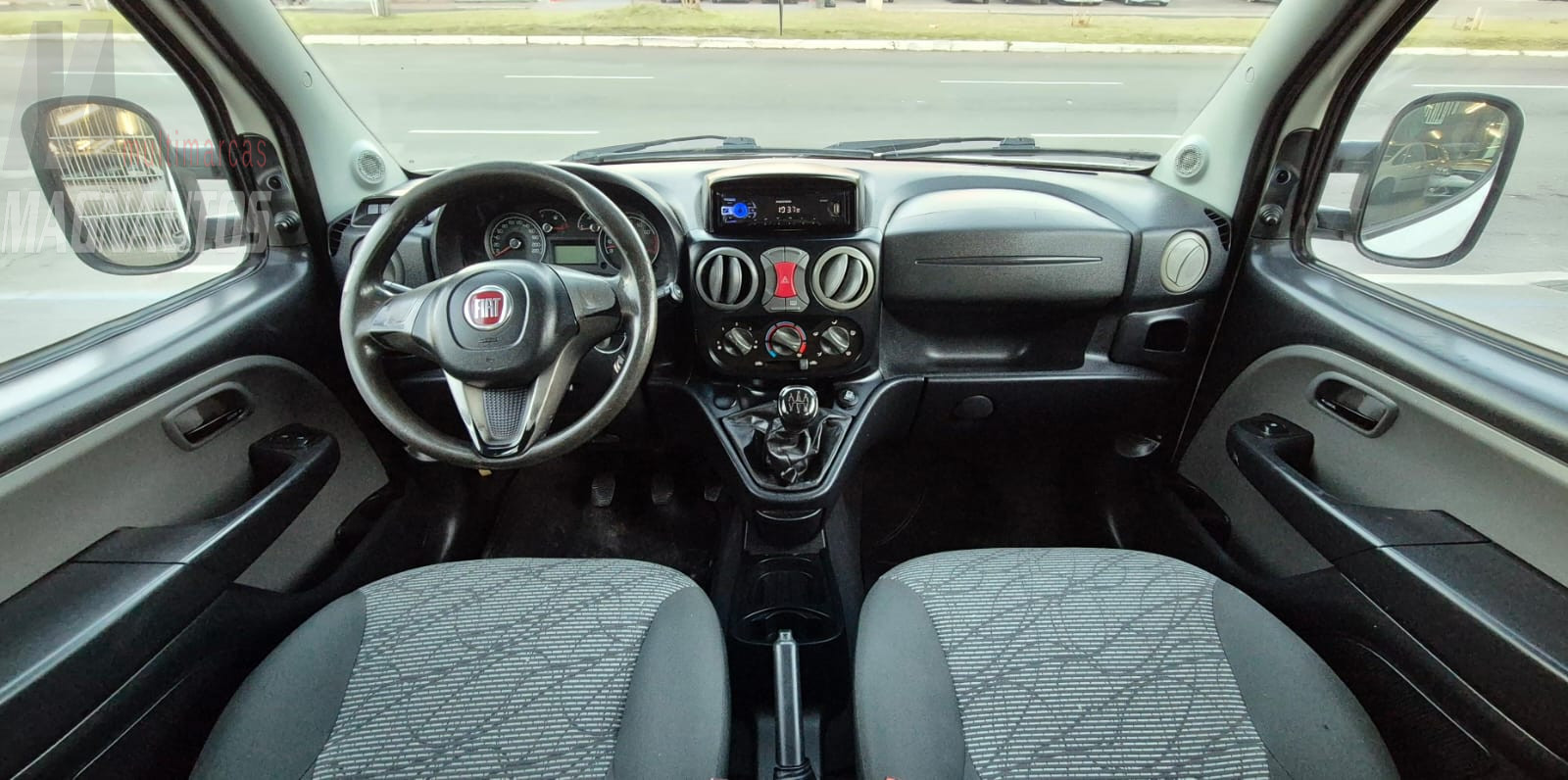 Doblo Essence 1.8, 7 Lugares.