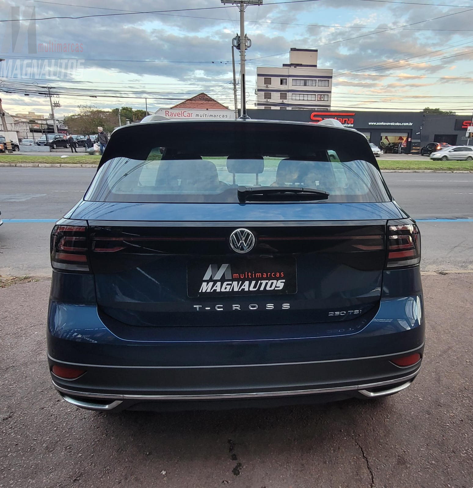 T-Cross Highline 250 TSI 1.4 Turbo.