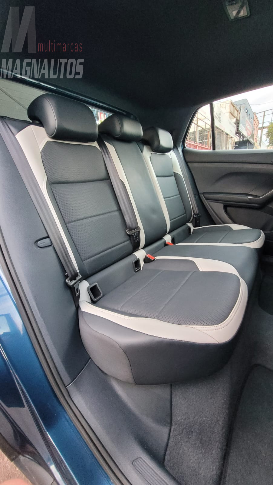 T-Cross Highline 250 TSI 1.4 Turbo.