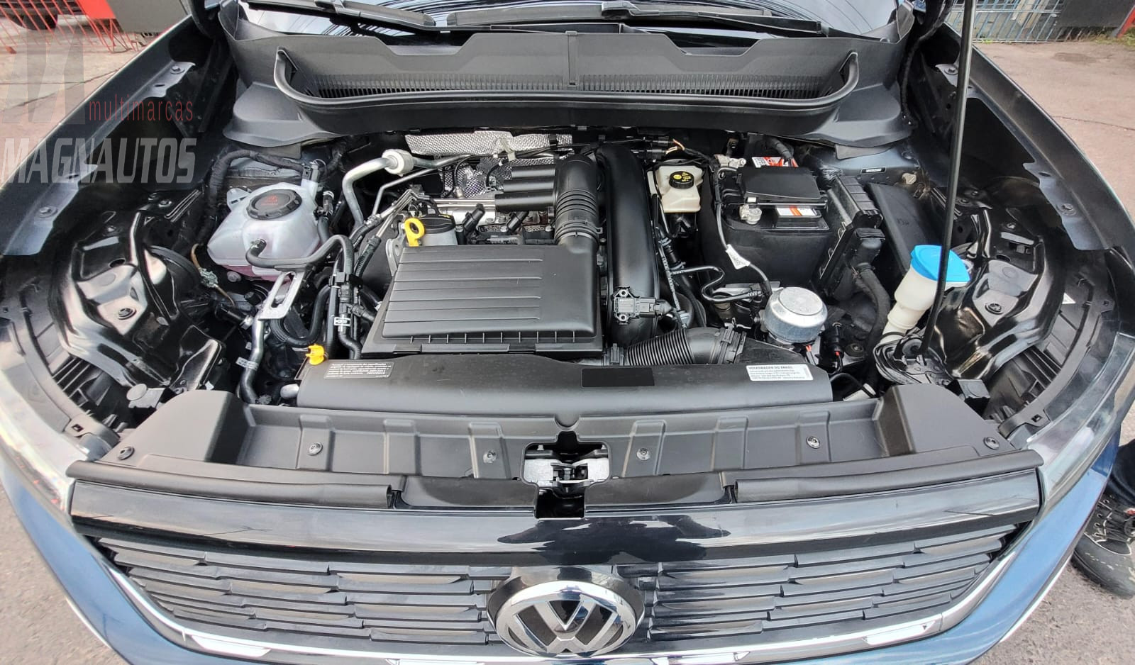 T-Cross Highline 250 TSI 1.4 Turbo.