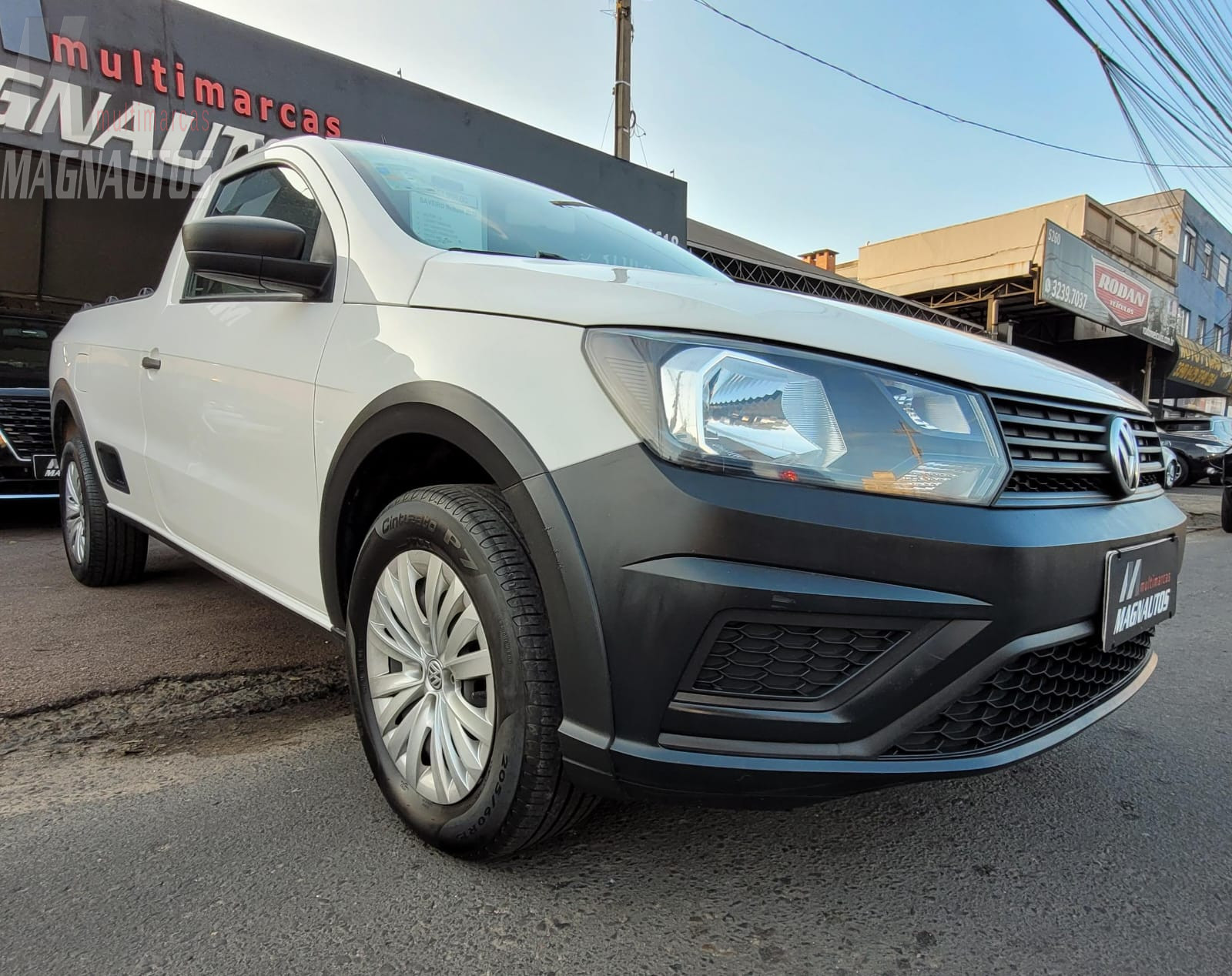 Saveiro Robust 1.6 CS Completo.