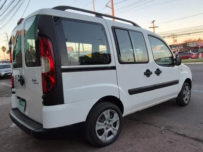 Fiat Doblo Essence 1.8 7 Lugares