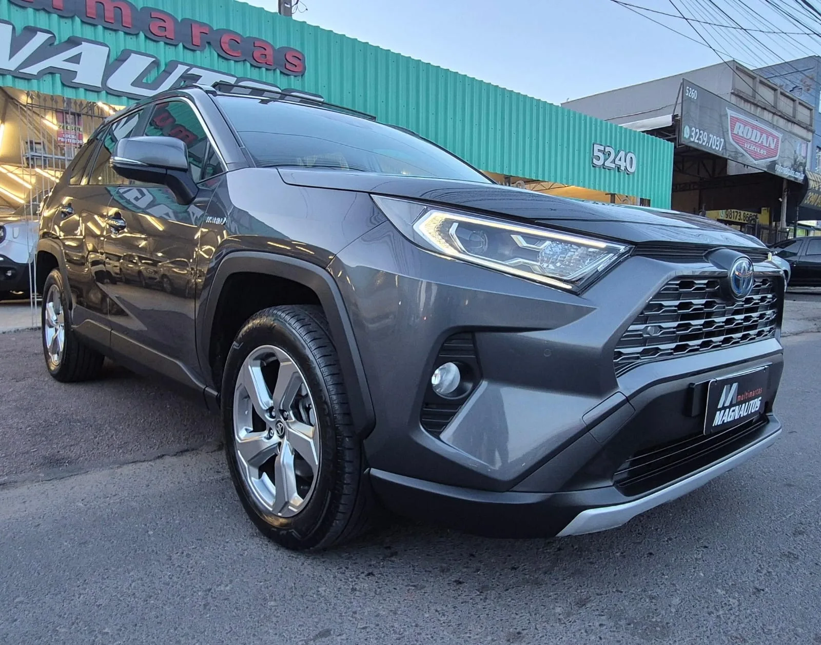 Toyota RAV4 SX Connect Hybrid 2.5 4WD