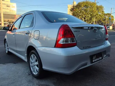 Toyota Etios 1.5 XLS