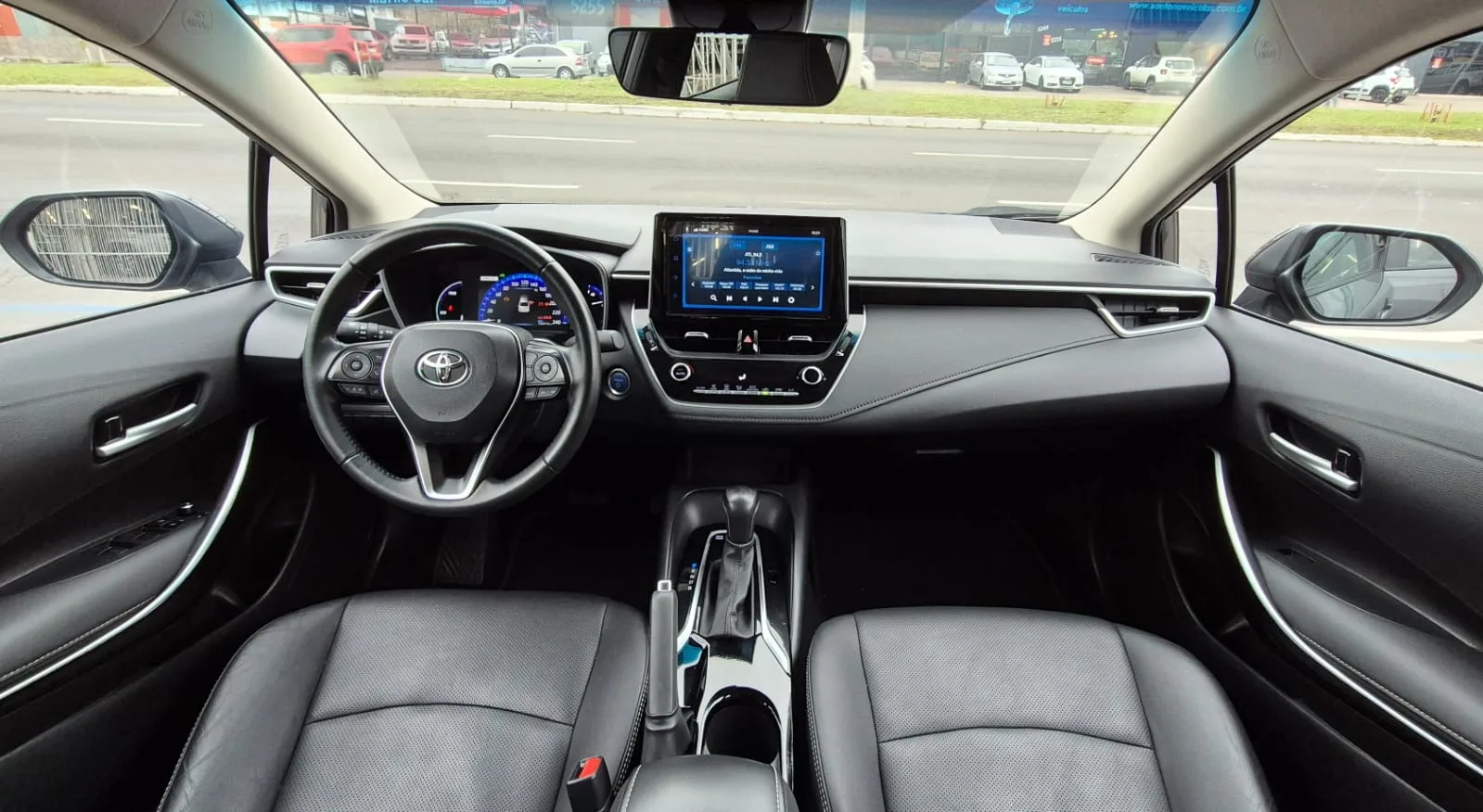 Toyota Corolla Altis 1.8 Hybrid