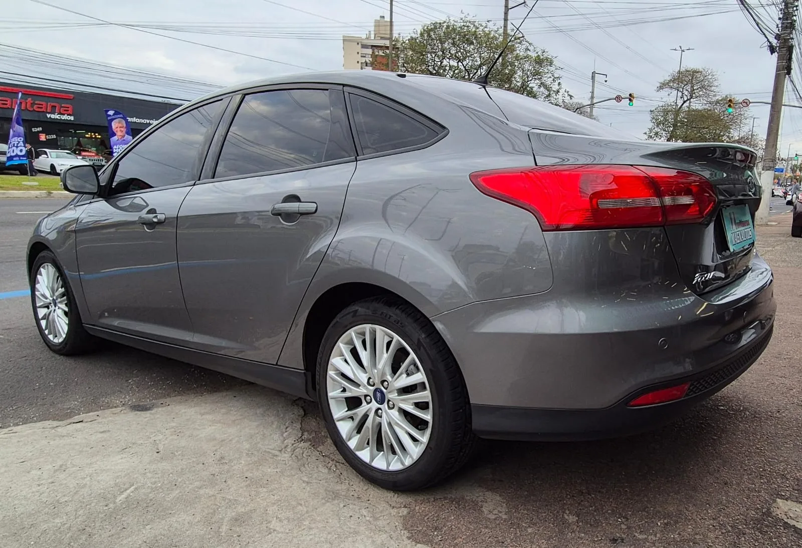 Ford Focus SE Plus 2.0