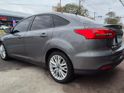 Ford Focus SE Plus 2.0