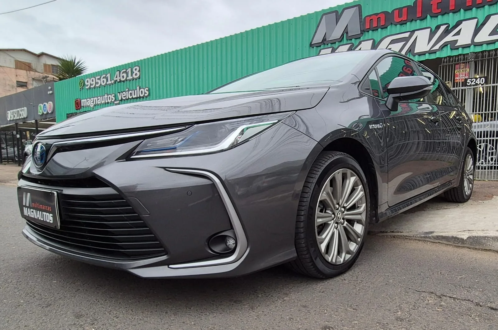 Toyota Corolla Altis 1.8 Hybrid