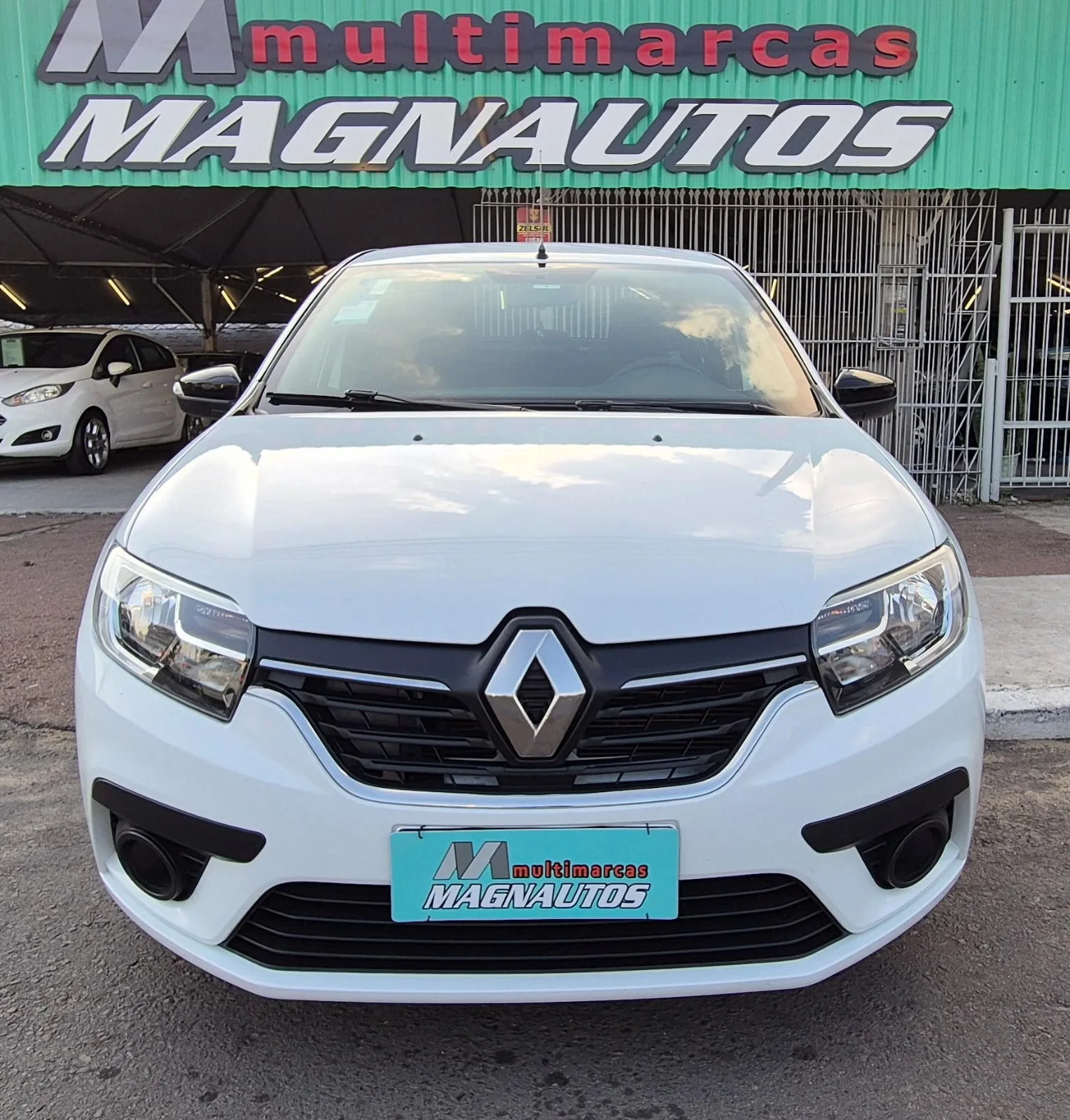 Renault Logan Zen 1,0