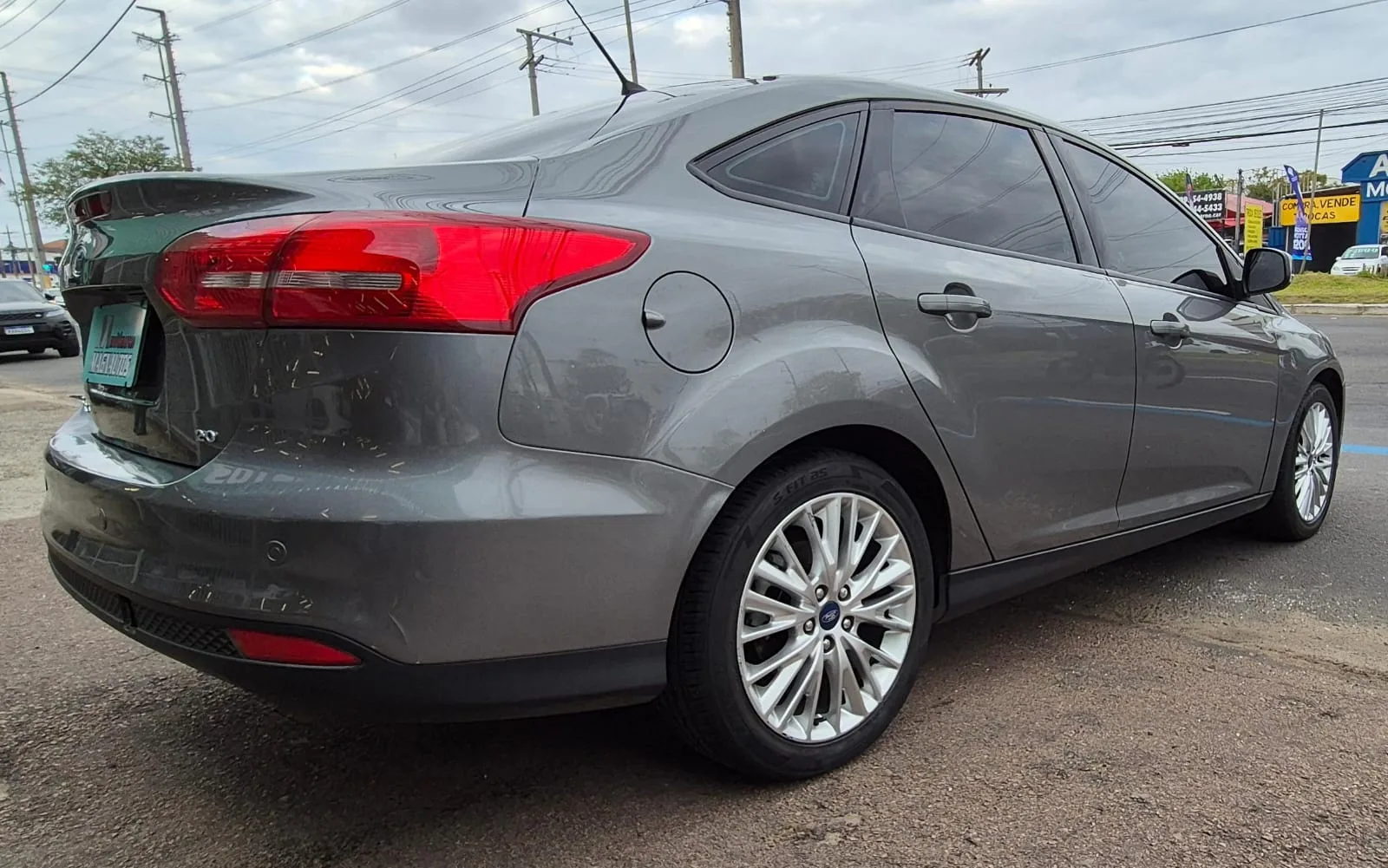 Ford Focus SE Plus 2.0
