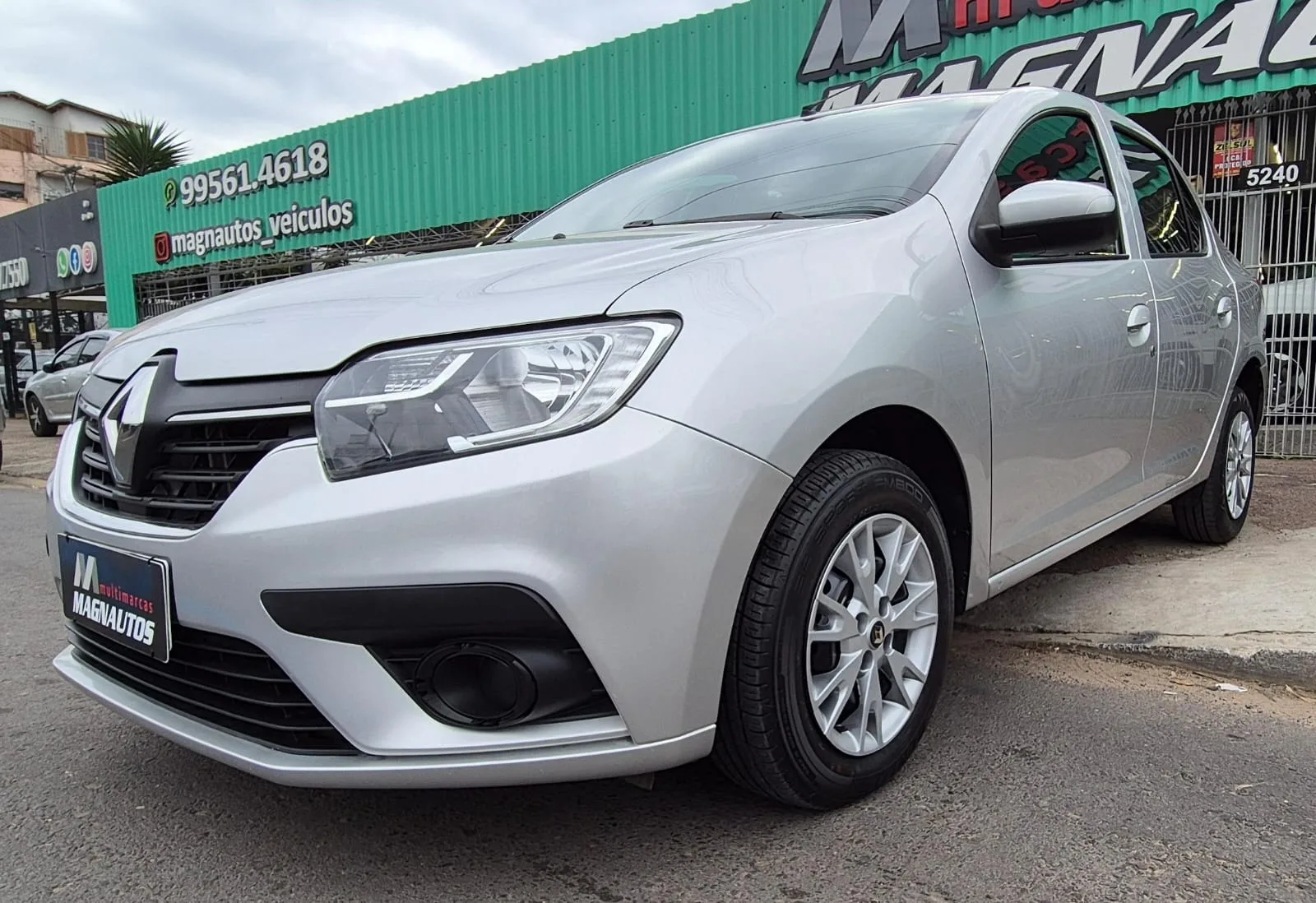 Renault Logan Zen 1.0