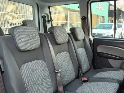 Fiat Doblo Essence 1.8 7 Lugares